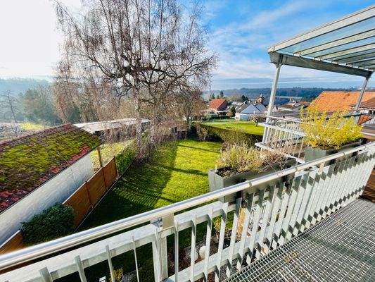 Nr6-OG-Balkon%20mit%20Gartenblick