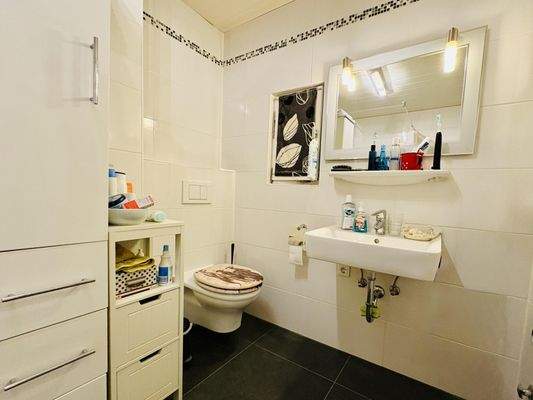 Erdgeschoss Badezimmer