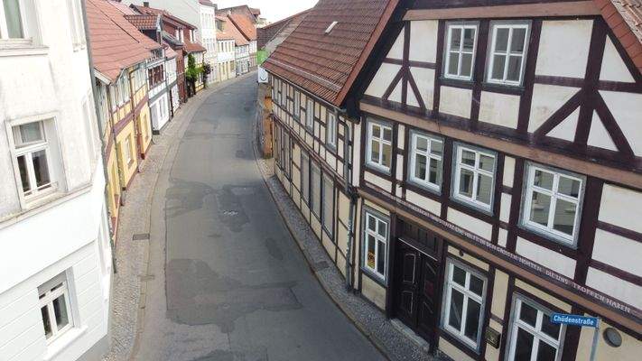 Drohnenblick in die Chüdenstraße