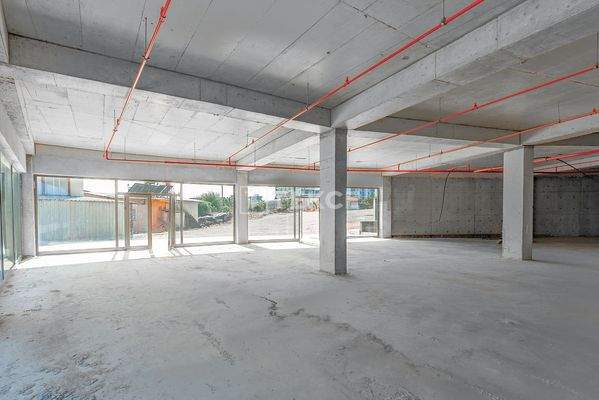 Commercial Property in Antalya Aksu Near Artery in Viva Defne Project