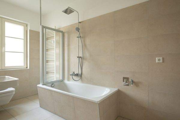 Vergleichsbild Badfliesen