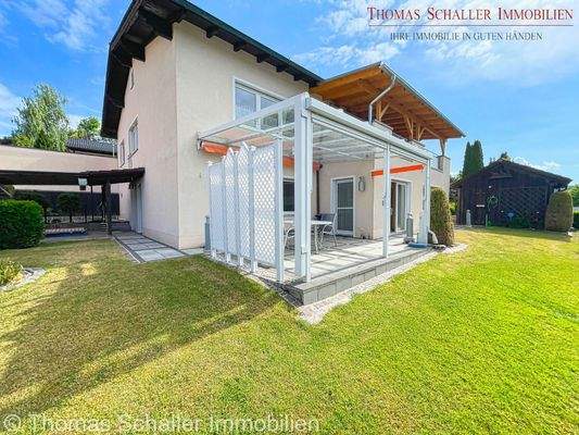 Außenansicht / Garten mit Terrasse