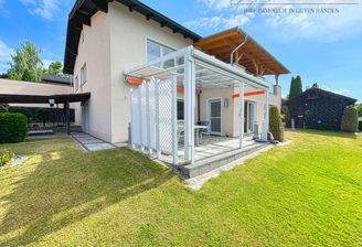 Außenansicht / Garten mit Terrasse