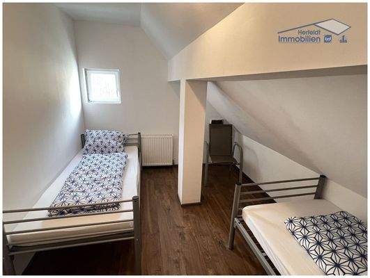 Zusätzlicher Platz im DG