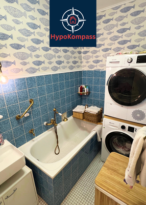 Badezimmer im Obergeschoss.png