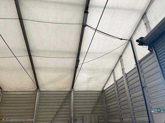 Blick auf die Innenplane