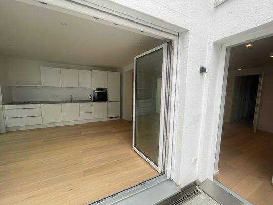 Blick in den Küchen/Essbereich