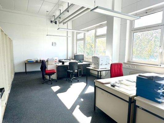 04. Bürobereich.jpg