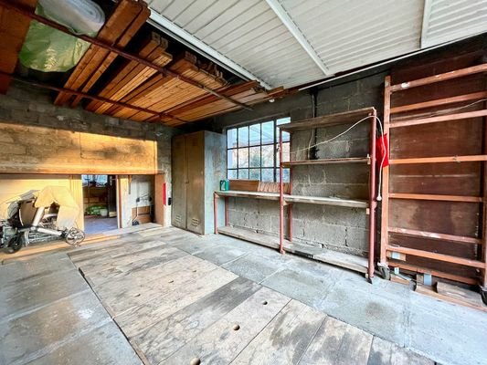 Garage mit Grube