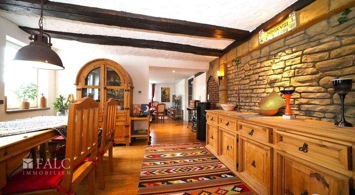 Wohn- und Esszimmer  1. OG