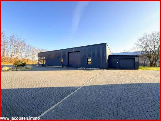 Gewerbekomplex Westansicht