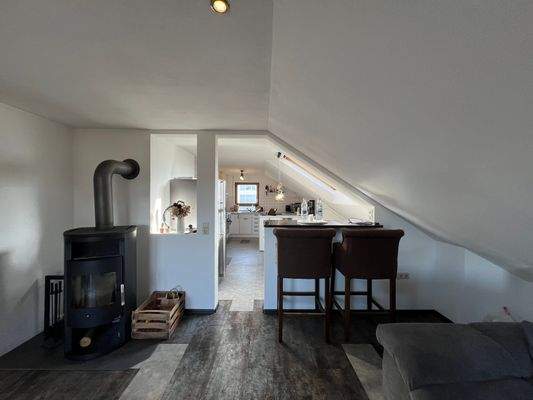 Wohn-Ess-Kochbereich DG