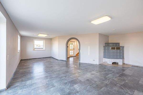 Wohnzimmer mit Kachelofen