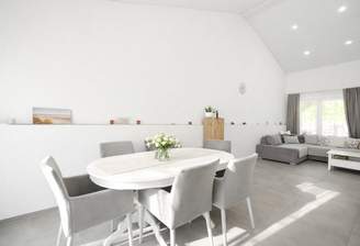 Schöner Wohn-Essbereich