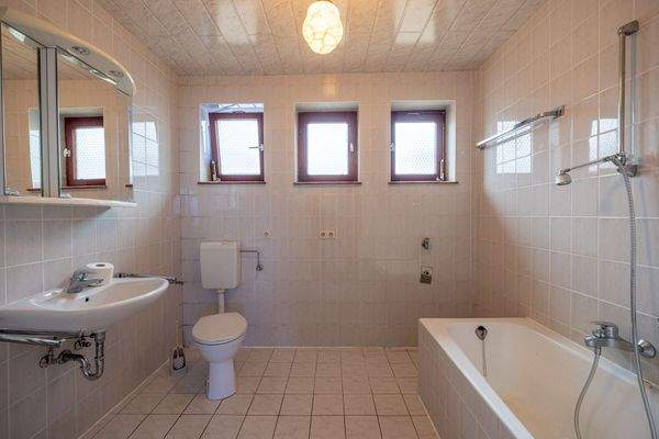 Badezimmer Erdgeschoss