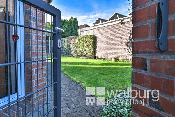 8 Blick in den Garten