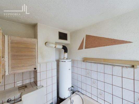 CAM03352G0-PR0039-STILL010