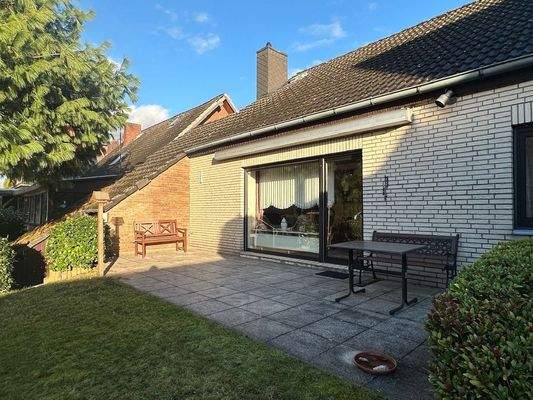 Große Sonnenterrasse