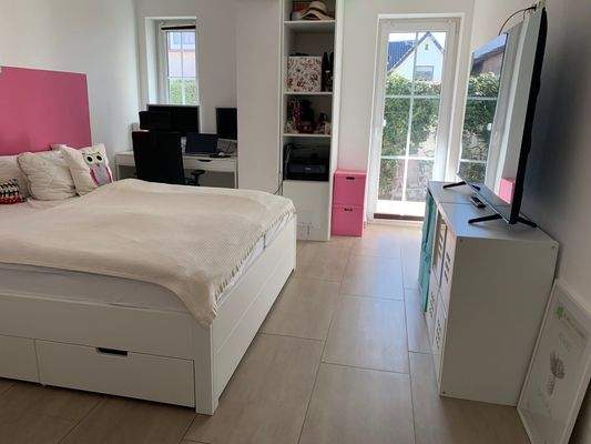 Schlafzimmer 1. Wohneinheit EG