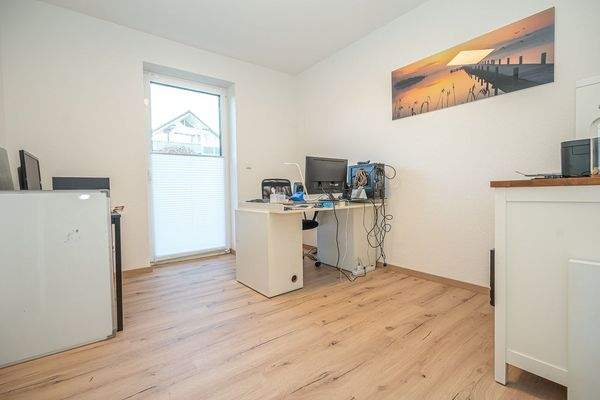 Arbeitszimmer EG