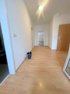 AnKaSa Immobilien GmbH_Maklerempfehlung Leipzig_Lützen_Markkleeberg_Markranstädt_2 Raum Wohnung_1.OG_Diele