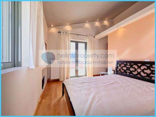 dcd8ca85c5a847da9acfa6b19d3b9bd2-original