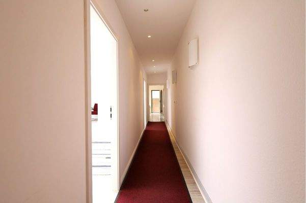 Flur Richtung Nebeneinheit