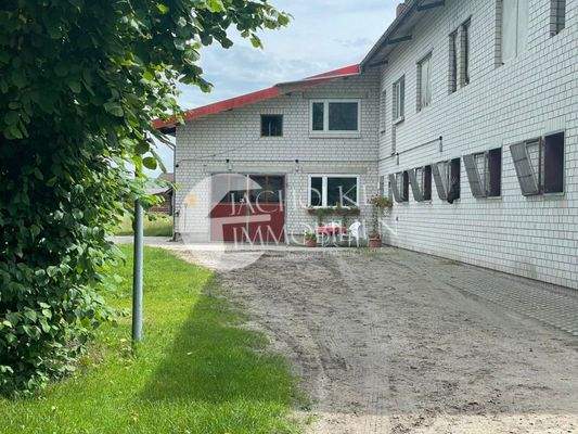 382.Stallgebäude.Halleeingang