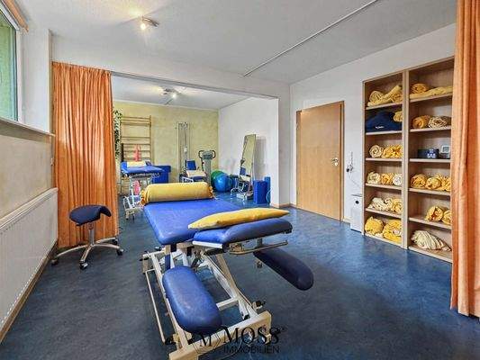 Einliegerwohnung / Behandlungsraum