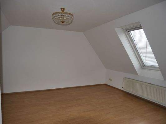 Schlafzimmer Giebel.JPG