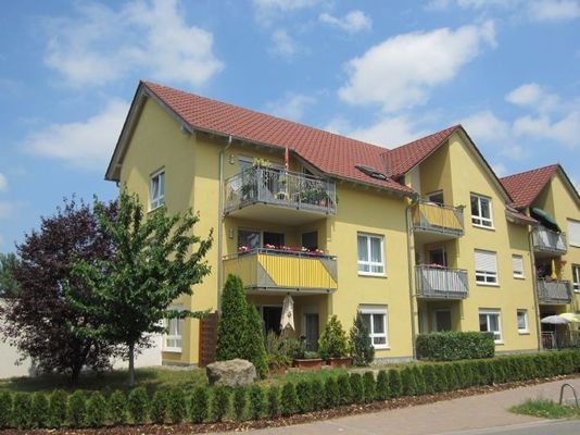 Blick auf Balkone / Terrasse (Süd)