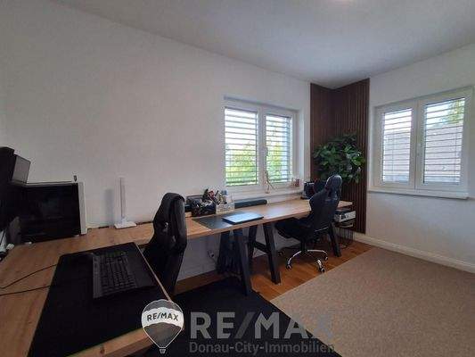 17 Büroraum DHH 2201