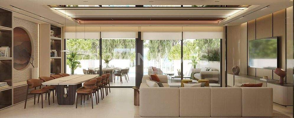 Well-Located Beachfront Villa for Sale in Marbella