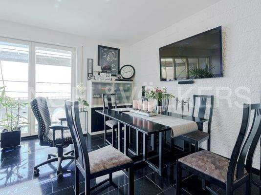 Offener Essbereich im Wohnzimmer