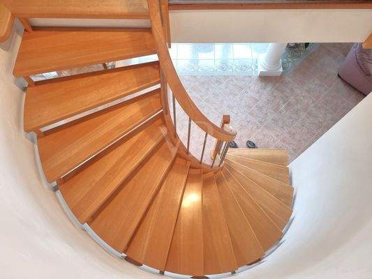 Treppenaufgang zum OG