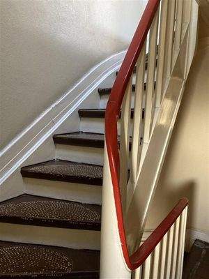 Treppe zum Dachgeschoss