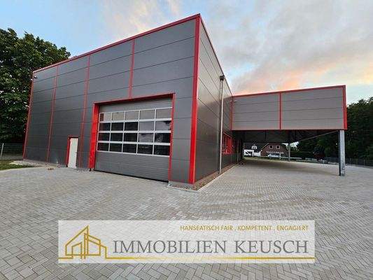 seitliche Ansicht mit Vordach