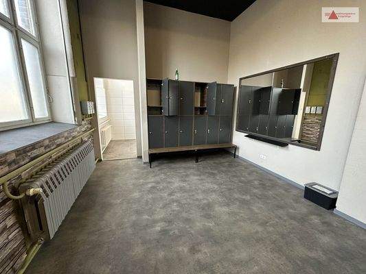 Umkleide EG