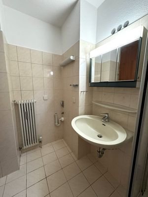 Badezimmer mit Waschmaschinenanschluss