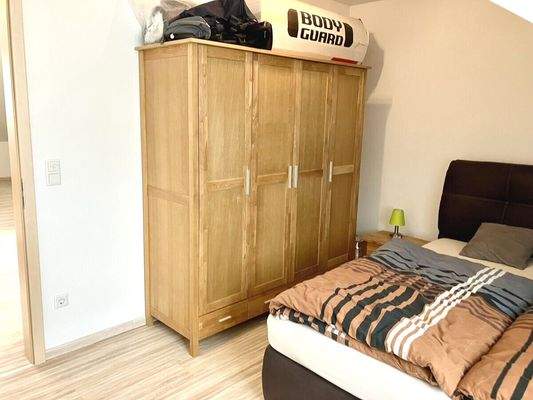 Schlafzimmer Blick 2