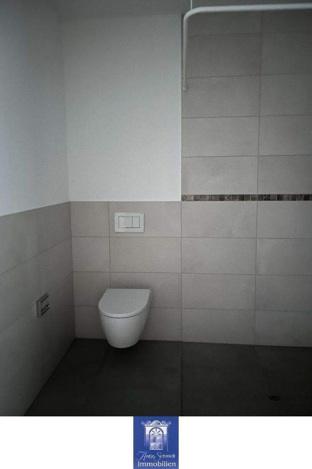 Charmant wohnen im Erstbezug ... moderne Ausstattung ... Fußbodenheizung ... Terrasse! - Foto 2