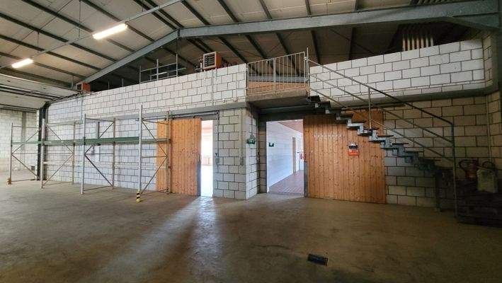 weitere Lagerfläche oben