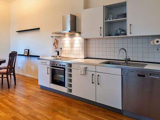 B-CHR 33 - IM24_Küchenzeile_2.jpg