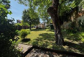 wunderschöner Garten Richtung Stadtpark