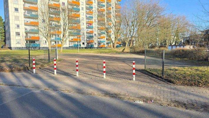 Freifläche Straßenansicht