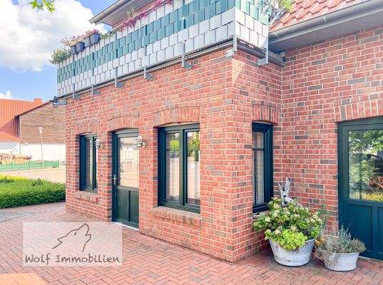 Drei Wohnungszugänge