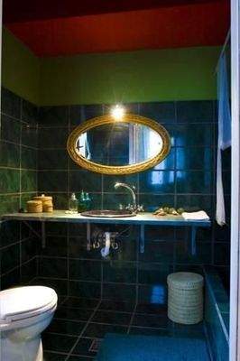 2 komplett ausgestattete Steinvillen mit schönen Gärten und 3 zusätzlichen Baurechten