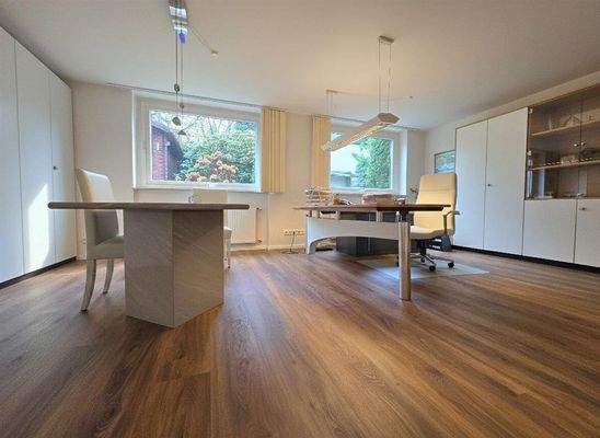 Büroraum oder Zimmer 