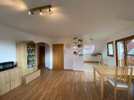 Esszimmer Zugang Balkon OG