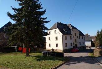 MFH - Zufahrt ins Grundstück.JPG